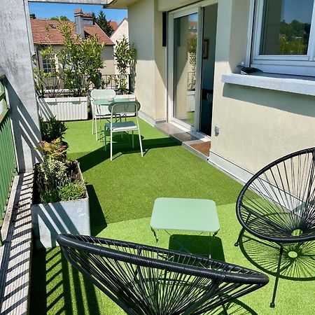 Appartement Avec Terrasse Et Parking Gratuit Accole Montbéliard Eksteriør bilde